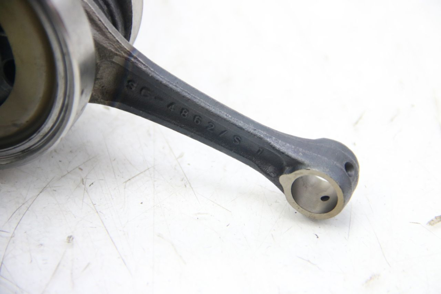 photo de WAŁ KORBOWY APRILIA SCARABEO 4T 50 (2009 - 2017) - Zoom stanu zużycia