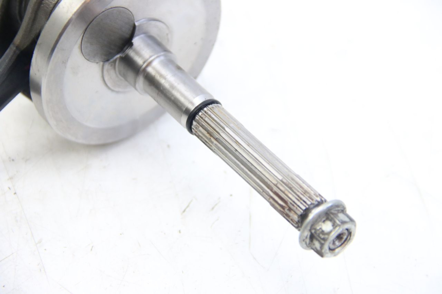 photo de WAŁ KORBOWY APRILIA SCARABEO 4T 50 (2009 - 2017) - Punkty mocowania