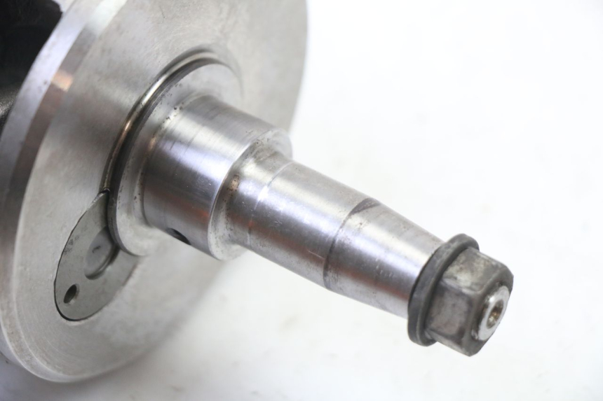 photo de WAŁ KORBOWY PIAGGIO SUPER LX 125 (2000 - 2003) - Zbliżenie techniczne