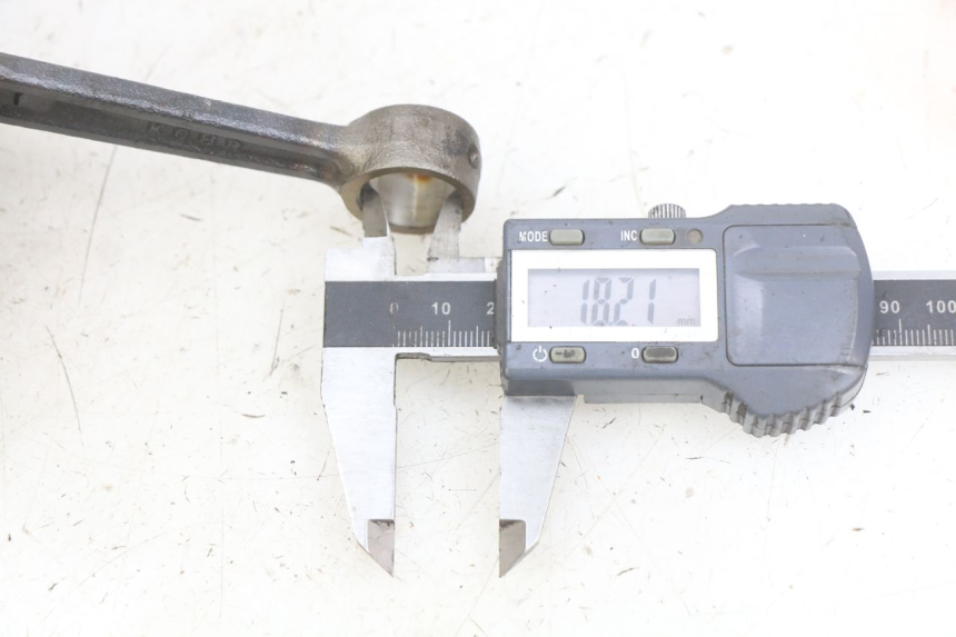 photo de WAŁ KORBOWY PEUGEOT SV 125 (1991 - 1994) - Szczegół części