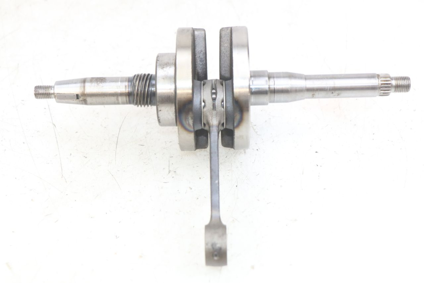 photo de WAŁ KORBOWY PEUGEOT SV 125 (1991 - 1994) - Punkty mocowania