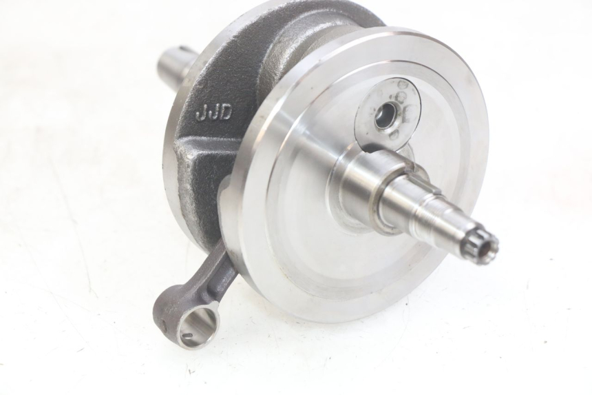 photo de WAŁ KORBOWY DAELIM VJ ROADWIN FI 125 (2008 - 2017) - Zbliżenie techniczne