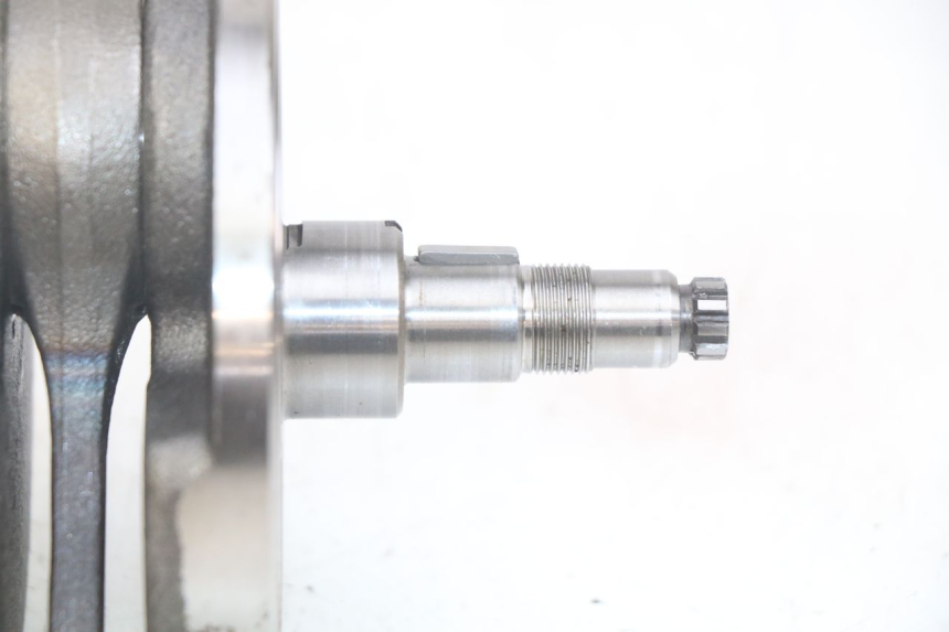 photo de WAŁ KORBOWY DAELIM VJ ROADWIN FI 125 (2008 - 2017) - Punkty mocowania