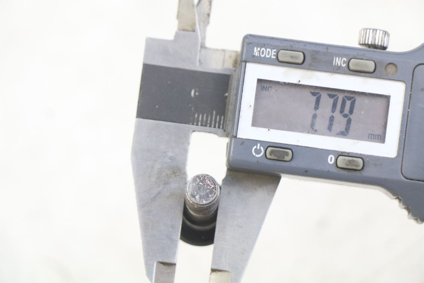 photo de ŚRUBA TARCZY HAMULCOWEJ KYMCO AGILITY 16+ 4T 50 (2018 - 2023) - Inny kąt widzenia