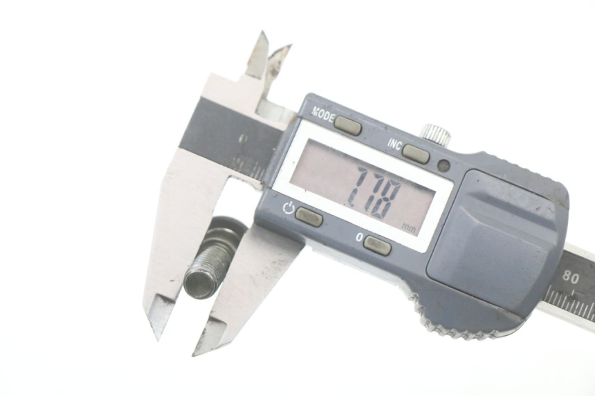 photo de ŚRUBA TARCZY HAMULCOWEJ KYMCO AGILITY 4T 50 (2005 - 2018) - Zbliżenie techniczne