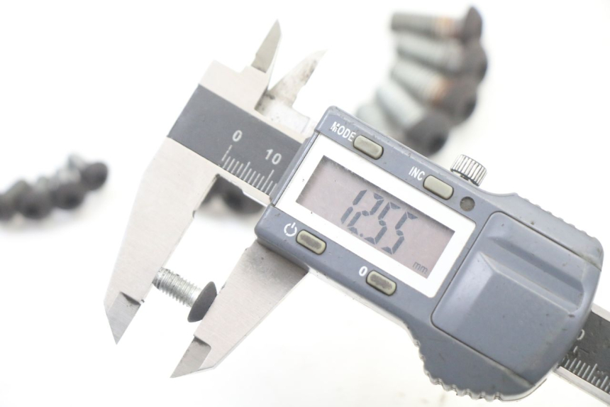 photo de ŚRUBA TARCZY HAMULCOWEJ BMW C1 125 (2000 - 2003) - Część sprawdzona