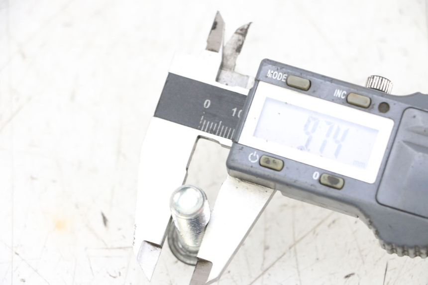 photo de ŚRUBA TARCZY HAMULCOWEJ MBK BOOSTER SPIRIT NAKED 50 (2004 - 2017) - Szczegół części