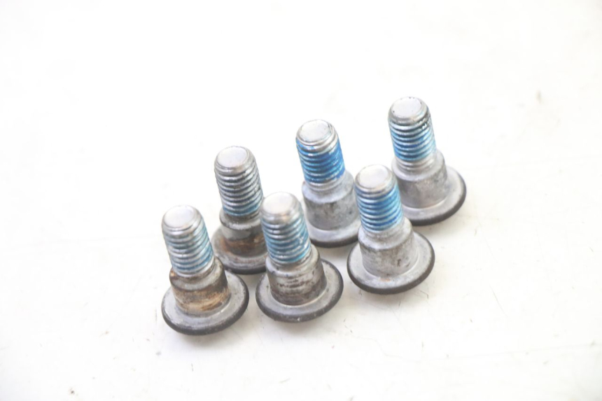 photo de ŚRUBA TARCZY HAMULCOWEJ SUZUKI BURGMAN 125 (2007 - 2014) - Zoom stanu zużycia