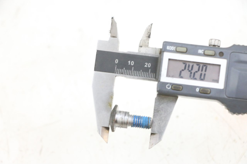 photo de ŚRUBA TARCZY HAMULCOWEJ SUZUKI BURGMAN 650 (2013 - 2020) - Zbliżenie techniczne