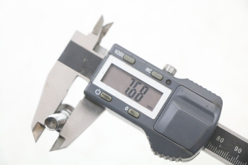 photo de ŚRUBA TARCZY HAMULCOWEJ ARCHIVE CAFE RACER 4T 50 (2019 - 2024) - Zbliżenie techniczne