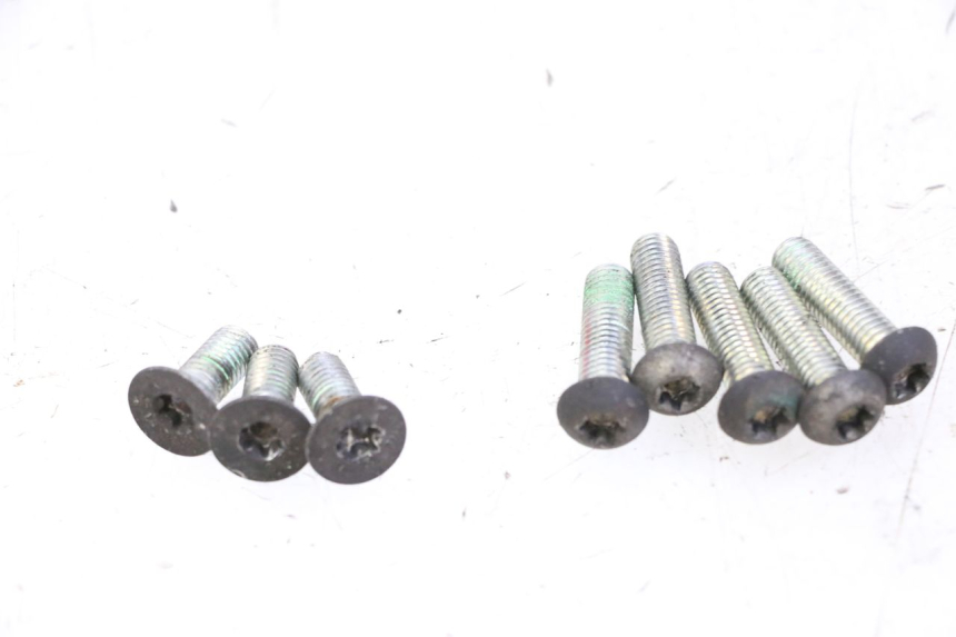 photo de ŚRUBA TARCZY HAMULCOWEJ PEUGEOT CITYSTAR 50 (2013 - 2017) - Widok główny