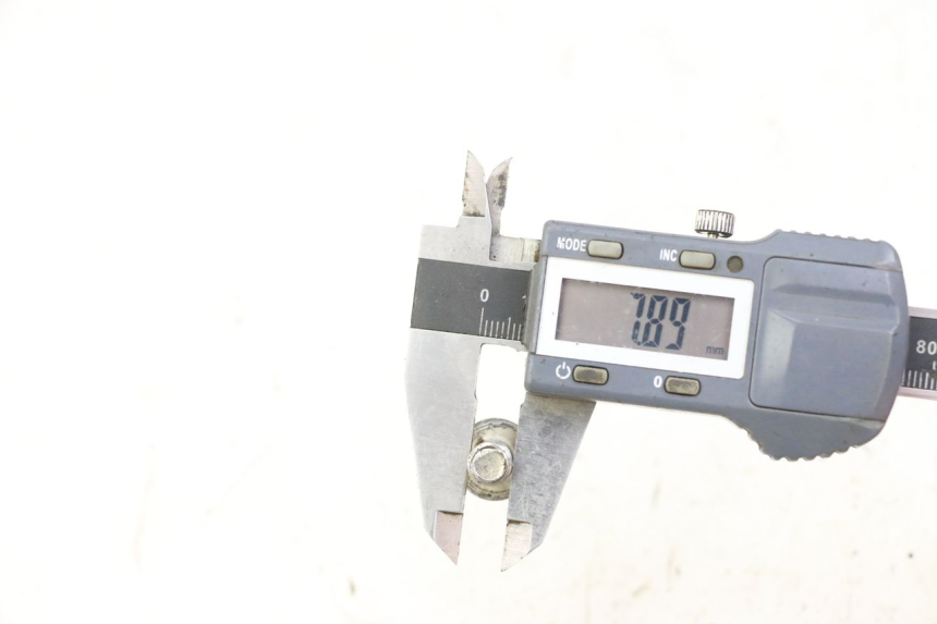 photo de ŚRUBA TARCZY HAMULCOWEJ PEUGEOT CITYSTAR 50 (2013 - 2017) - Zoom stanu zużycia