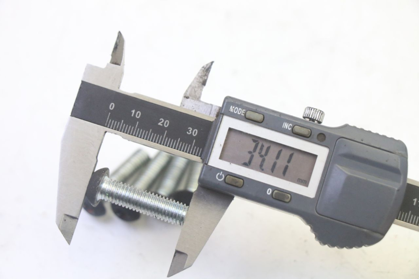 photo de ŚRUBA TARCZY HAMULCOWEJ PEUGEOT CITYSTAR 50 (2013 - 2017) - Inny kąt widzenia