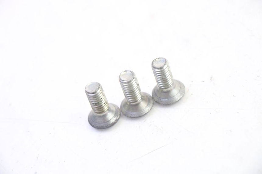 photo de ŚRUBA TARCZY HAMULCOWEJ PEUGEOT CITYSTAR 50 (2013 - 2017) - Zoom stanu zużycia