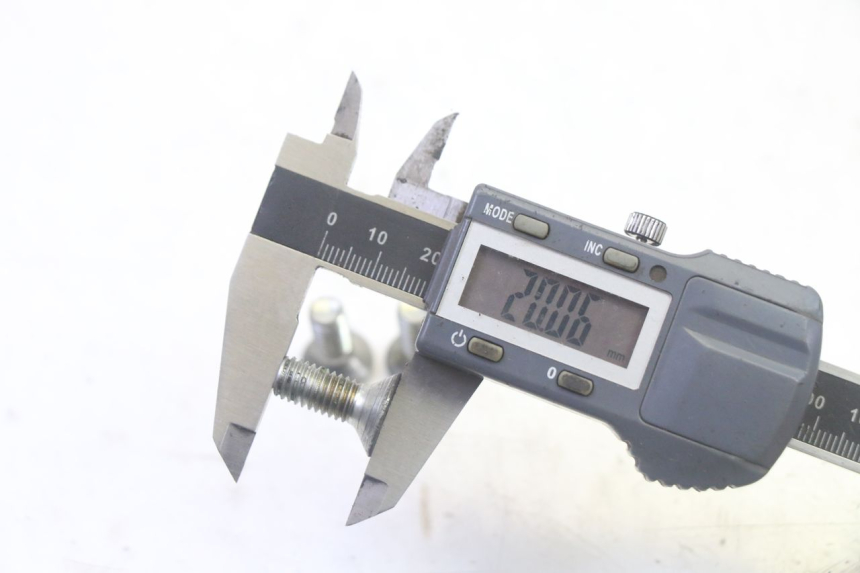 photo de ŚRUBA TARCZY HAMULCOWEJ PEUGEOT CITYSTAR 50 (2013 - 2017) - Inny kąt widzenia