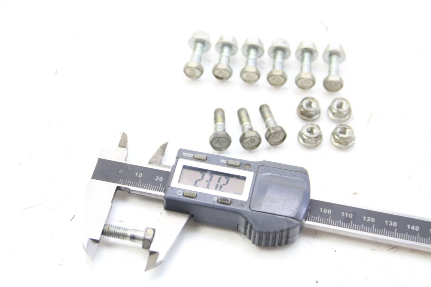 photo de ŚRUBA TARCZY HAMULCOWEJ HONDA CRF 250 (2010 - 2013) - Szczegół części