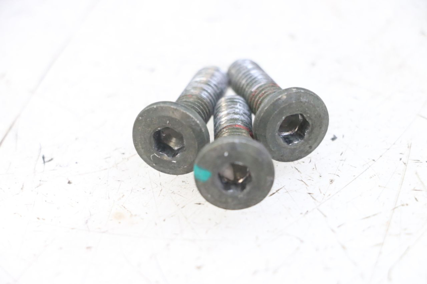 photo de ŚRUBA TARCZY HAMULCOWEJ SYM CROX 4T 50 (2016 - 2023) - Inny kąt widzenia