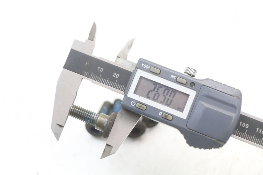 photo de ŚRUBA TARCZY HAMULCOWEJ KYMCO DINK 4T 50 (2007 - 2018) - Zoom stanu zużycia