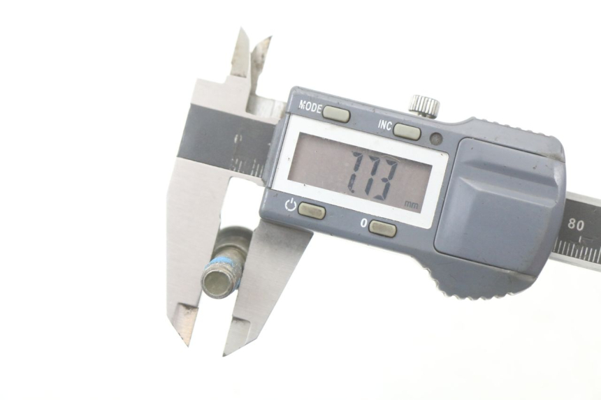 photo de ŚRUBA TARCZY HAMULCOWEJ KYMCO DINK STREET 125 (2009 - 2014) - Zbliżenie techniczne