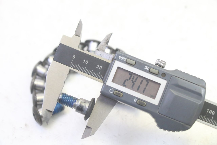 photo de ŚRUBA TARCZY HAMULCOWEJ SUZUKI DL V STROM 1000 (2002 - 2007) - Szczegół części