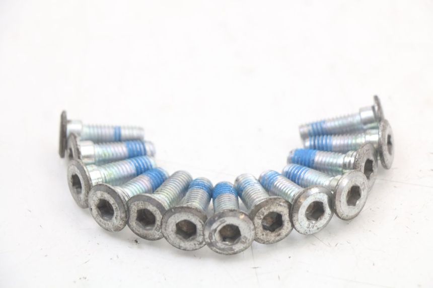 photo de ŚRUBA TARCZY HAMULCOWEJ EBROH BRAVO GLE 1 (2020 - 2024) - Szczegół części