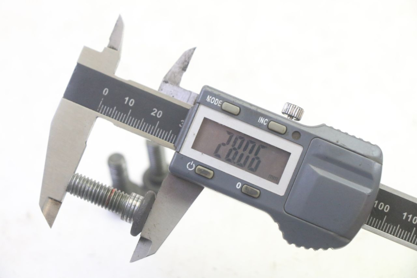 photo de ŚRUBA TARCZY HAMULCOWEJ SYM FIDDLE 3 III 125 (2014 - 2020) - Inny kąt widzenia