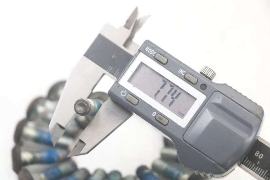 photo de ŚRUBA TARCZY HAMULCOWEJ YAMAHA FJ 3CX 1200 (1986 - 1996) - Inny kąt widzenia