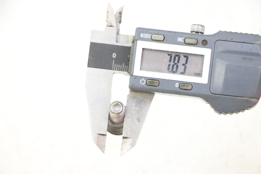 photo de ŚRUBA TARCZY HAMULCOWEJ HONDA FORZA ABS 300 (2013 - 2017) - Inny kąt widzenia