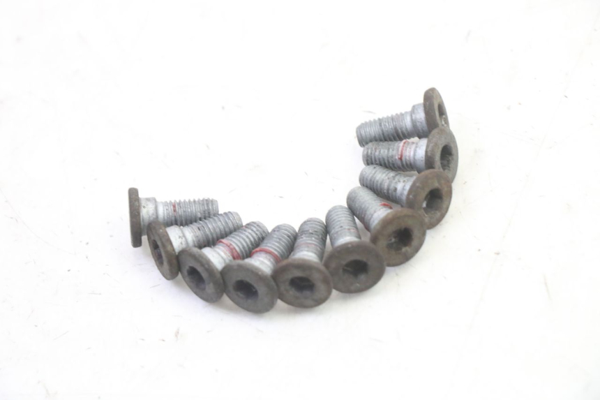 photo de ŚRUBA TARCZY HAMULCOWEJ BMW G310 R 310 (2016 - 2020) - Szczegół części