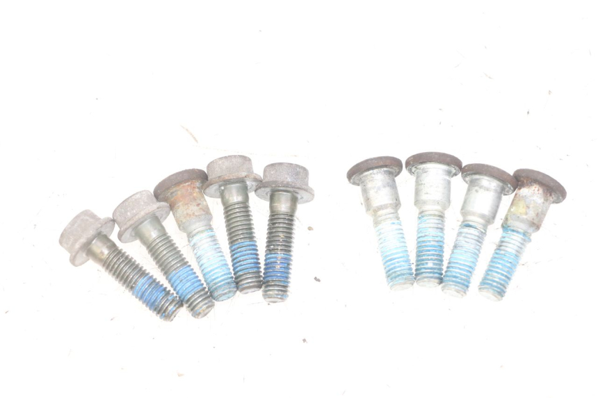 photo de ŚRUBA TARCZY HAMULCOWEJ SUZUKI GS GSE 500 (2001 - 2003) - Szczegół części