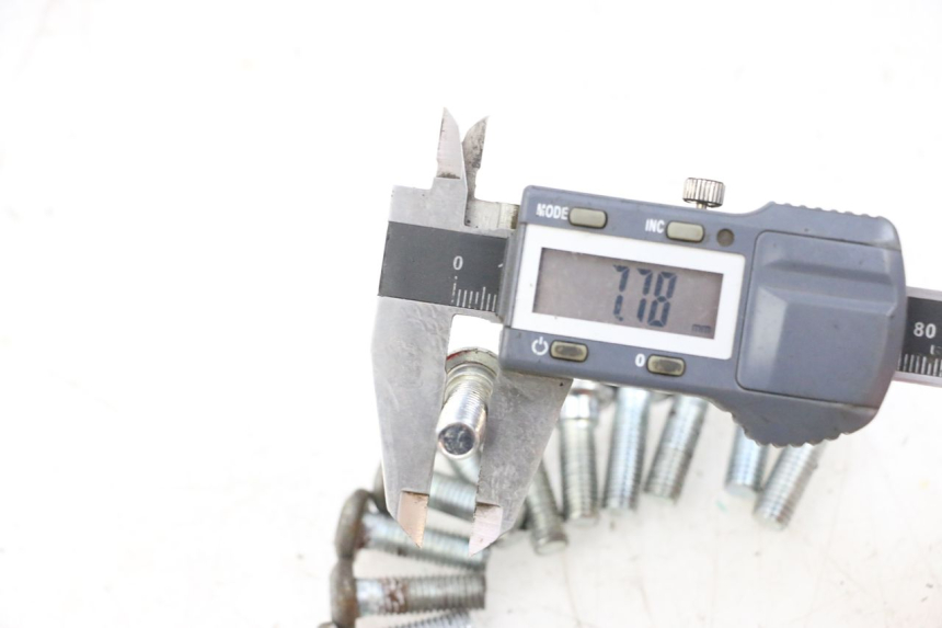 photo de ŚRUBA TARCZY HAMULCOWEJ JM MOTORS GTS 125 (2015 - 2019) - Szczegół części