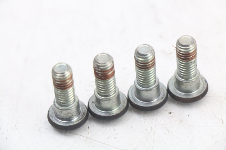 photo de ŚRUBA TARCZY HAMULCOWEJ HONDA PCX (JF28) 125 (2009 - 2011) - Zoom stanu zużycia