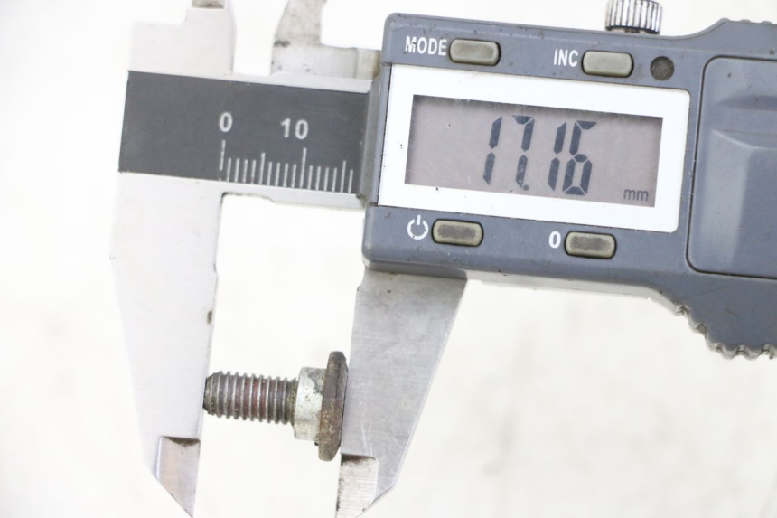 photo de ŚRUBA TARCZY HAMULCOWEJ KAWASAKI KX 65 (2000 - 2019) - Zoom stanu zużycia