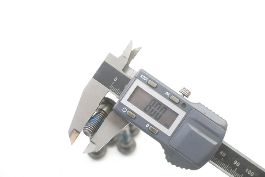 photo de ŚRUBA TARCZY HAMULCOWEJ KYMCO DINK 4T 50 (2007 - 2018) - Zbliżenie techniczne