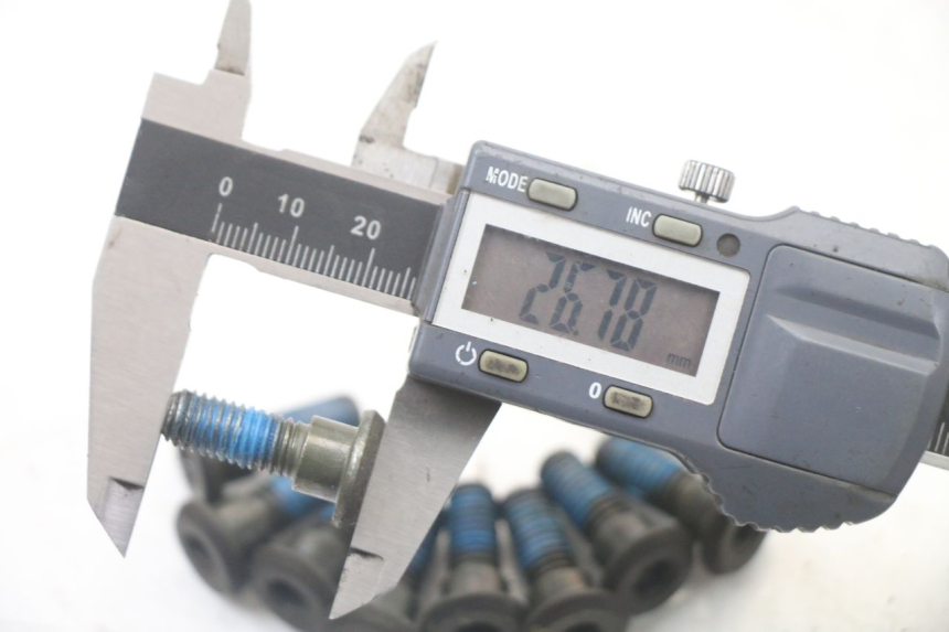 photo de ŚRUBA TARCZY HAMULCOWEJ KYMCO XCITING 500 (2007 - 2010) - Zoom stanu zużycia