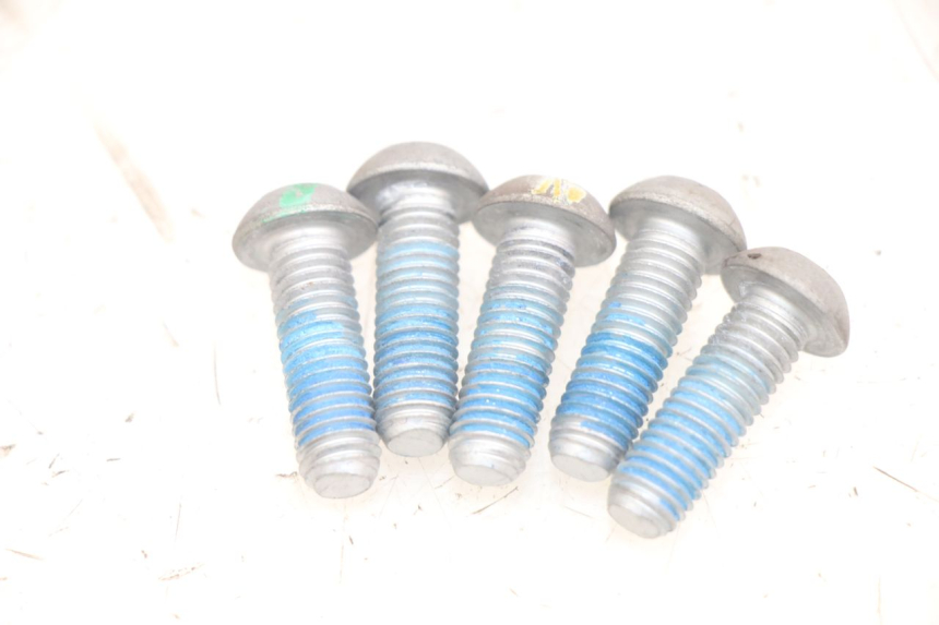 photo de ŚRUBA TARCZY HAMULCOWEJ PIAGGIO MEDLEY 125 (2016 - 2023) - Szczegół części