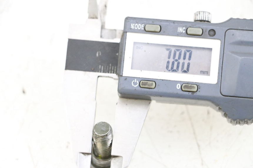 photo de ŚRUBA TARCZY HAMULCOWEJ SYM MIO 50 (2005 - 2010) - Zoom stanu zużycia