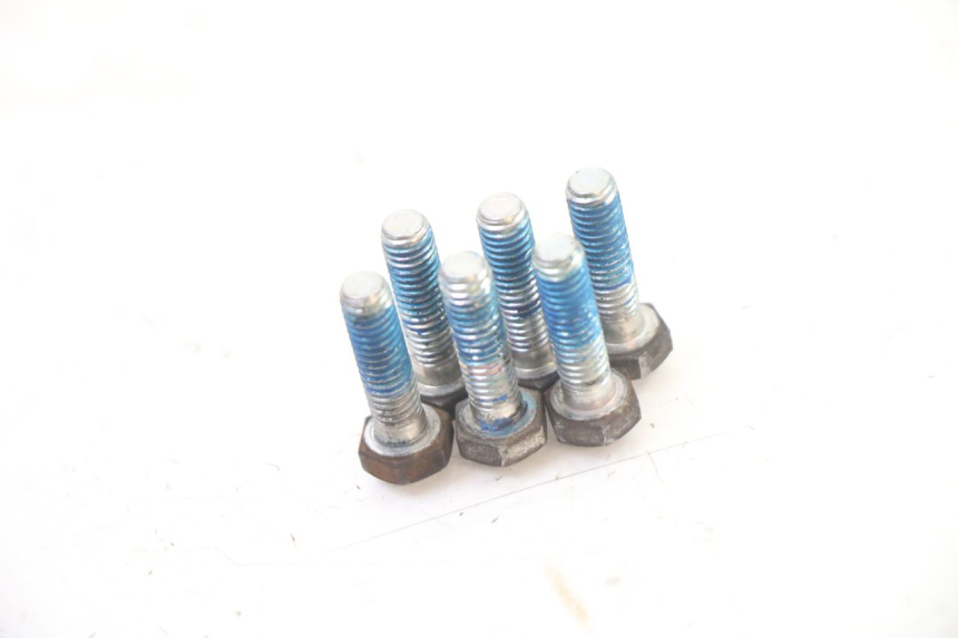 photo de ŚRUBA TARCZY HAMULCOWEJ PIAGGIO NRG POWER PUREJET 50 (2018 - 2021) - Zoom stanu zużycia