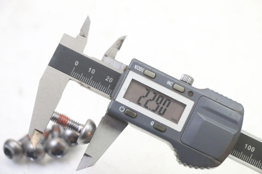 photo de ŚRUBA TARCZY HAMULCOWEJ HONDA NTV DEAUVILLE 650 (2001 - 2006) - Widok ogólny