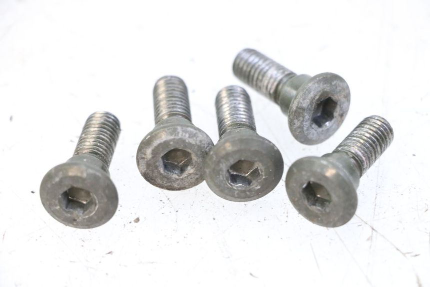 photo de ŚRUBA TARCZY HAMULCOWEJ PEUGEOT TWEET 4T 50 (2014 - 2019) - Zbliżenie techniczne