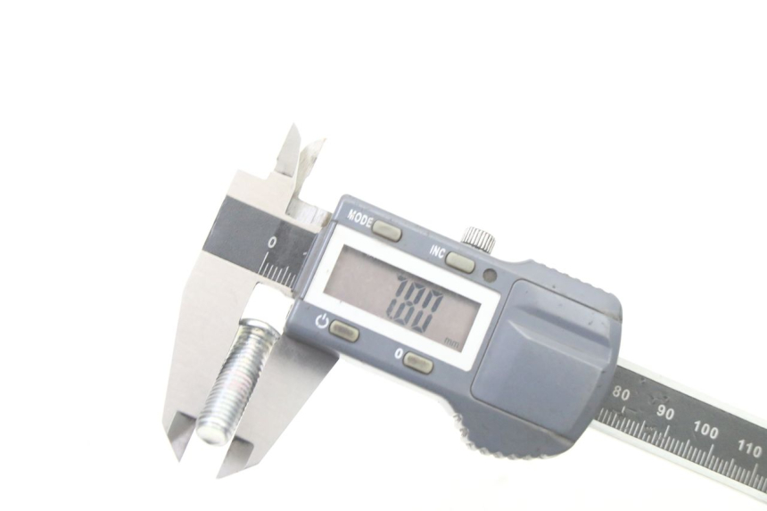 photo de ŚRUBA TARCZY HAMULCOWEJ PEUGEOT VIVACITY 125 (2010 - 2017) - Zbliżenie techniczne