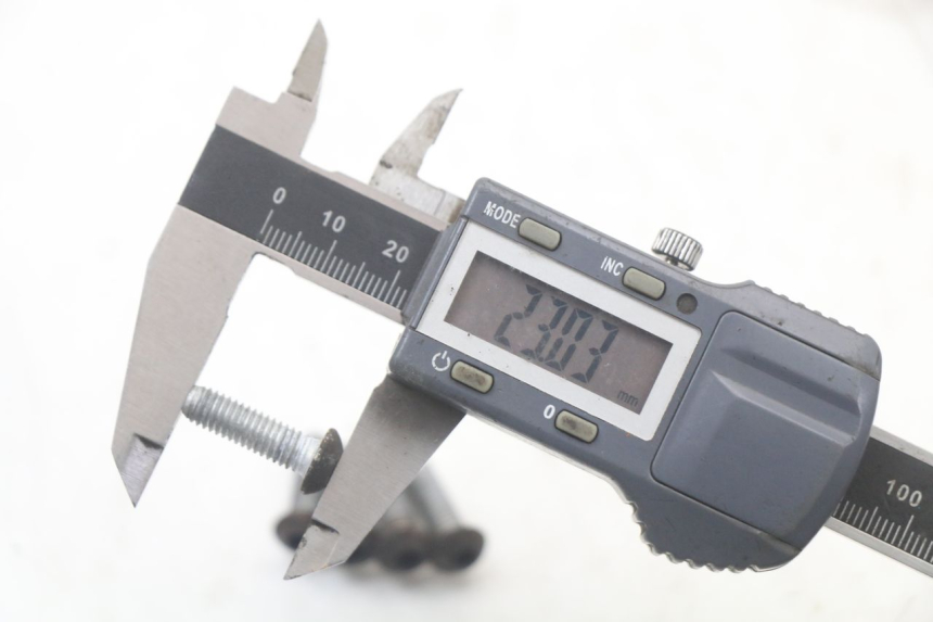 photo de ŚRUBA TARCZY HAMULCOWEJ PIAGGIO NEW TYPHOON 50 (2010 - 2017) - Inny kąt widzenia