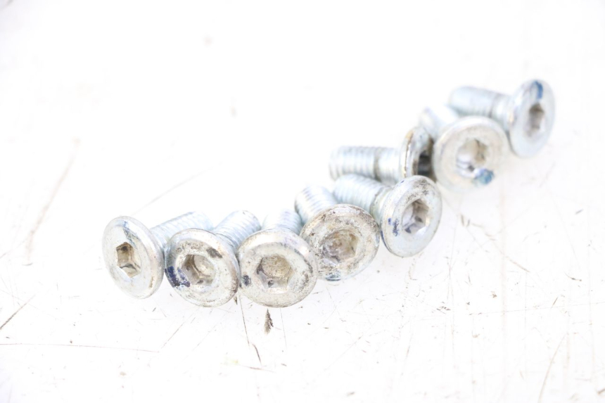 photo de ŚRUBA TARCZY HAMULCOWEJ APOLLO RFZ 125 - Inny kąt widzenia