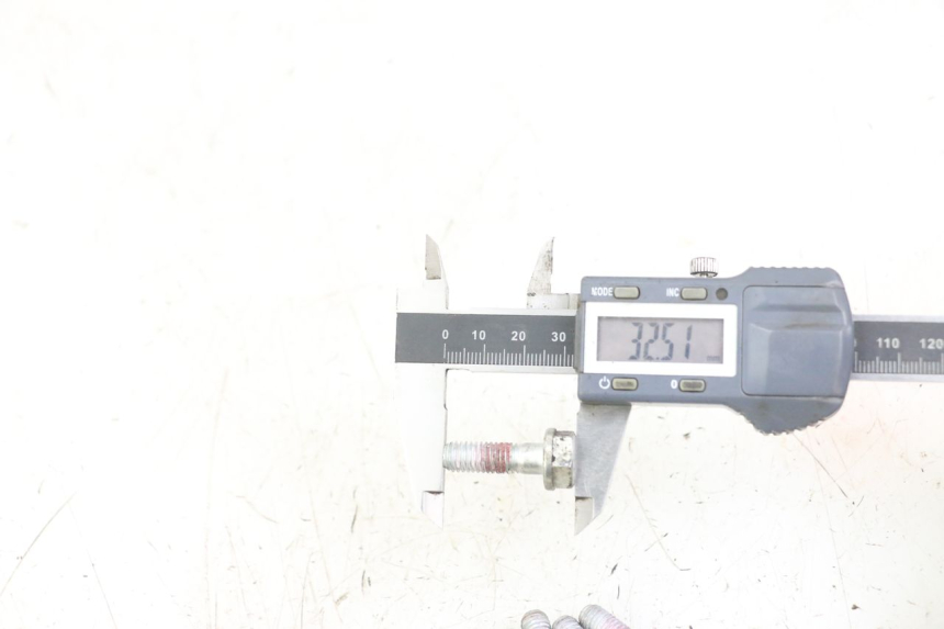 photo de ŚRUBA TARCZY HAMULCOWEJ ROYAL ENFIELD HYMALAYAN 410 (2016 - 2023) - Inny kąt widzenia