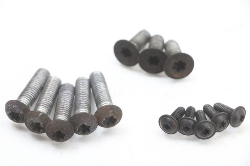 photo de ŚRUBA TARCZY HAMULCOWEJ PEUGEOT SATELIS 125 (2010 - 2012) - Szczegół części