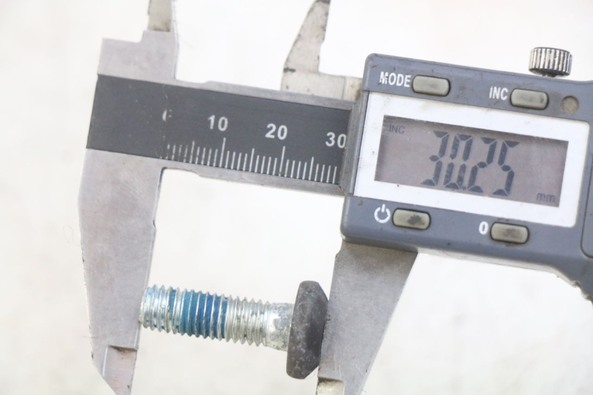 photo de ŚRUBA TARCZY HAMULCOWEJ MBK SKYLINER 125 (1998 - 2001) - Zoom stanu zużycia