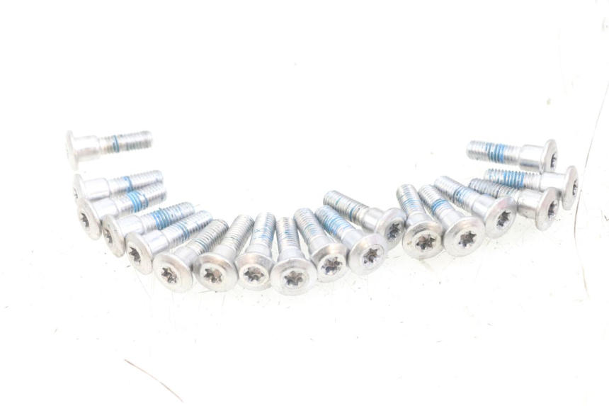 photo de ŚRUBA TARCZY HAMULCOWEJ TRIUMPH SPEED TRIPLE T301 900 (1994 - 1996) - Widok główny