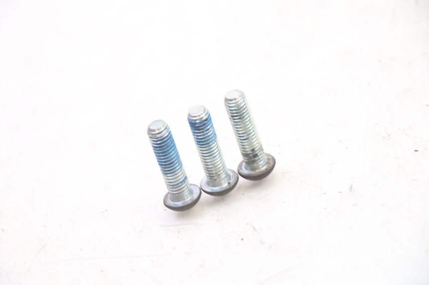 photo de ŚRUBA TARCZY HAMULCOWEJ PEUGEOT SPEEDAKE 50 (1995 - 1997) - Zoom stanu zużycia