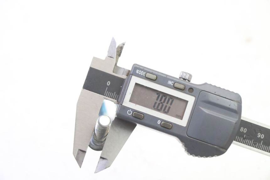 photo de ŚRUBA TARCZY HAMULCOWEJ PEUGEOT SPEEDAKE 50 (1995 - 1997) - Zbliżenie techniczne