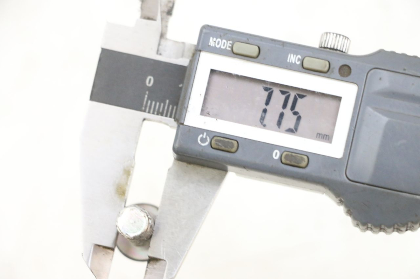 photo de ŚRUBA TARCZY HAMULCOWEJ PEUGEOT SPEEDFIGHT 4 4T EFI 50 (2021 - 2025) - Szczegół części